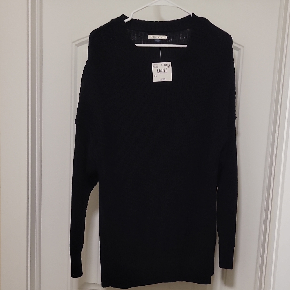 American Eagle Outfitters Women's Black Crew Neck Sweater